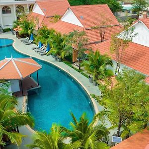 Sea Breeze Hotel&Villa